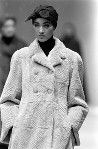 Ann_Fiona_Scollay_Fendi_FW1988_03.jpg