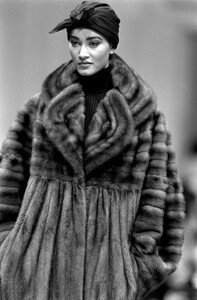 Ann_Fiona_Scollay_Fendi_FW1988_05.jpg