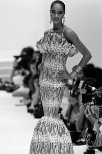 Ann_Fiona_Scollay_Fendi_SS1987_07.jpg