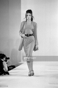 Anne Klein Spring 1993 Ready to Wear Runway Show 5.jpg