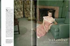 Architectural-Digest-March-2006-Audrey-Hepburn-Cover-Vintage-_57.thumb.jpg.e4bf4f24e59ffe8787899c6d3b7a5ae4.jpg