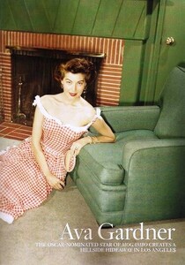 Ava35.thumb.jpg.ef25913e7db6a5ccc3223f52ccaea7a9.jpg