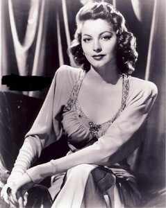 Ava38.thumb.jpg.07f845cafa1e85000c5dd0cc84d5156f.jpg