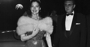 AvaGardner-BarfootContessaPremiere1.jpg