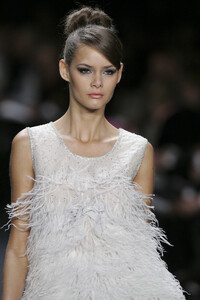 BillBlass2007WomenFW36.thumb.jpg.38298504d830fad127315c51b2d3b083.jpg