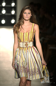 BottegaVeneta2006WomenSS79.thumb.jpg.96decbfaaec1cb2cf102196f4af29326.jpg