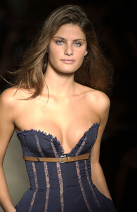 BottegaVeneta2006WomenSS94.thumb.jpg.602481e5164aee502797977f287c37f9.jpg
