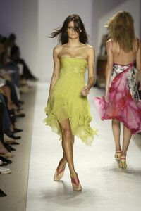 CarlosMiele2004WomenSS12.thumb.jpg.780336a21a5c528b2bcd021fa61ef1c2.jpg