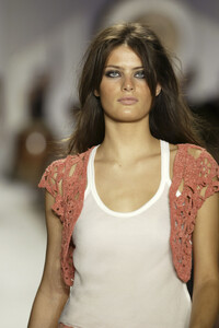 CarlosMiele2004WomenSS17.thumb.jpg.9a9cdbe2788ae50a70be35a8b3bc7d28.jpg