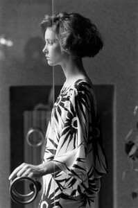 Cathy_Gallagher_Versace_Resort_1984_012.jpg