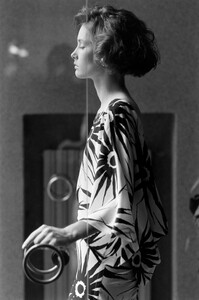 Cathy_Gallagher_Versace_Resort_1984_013.jpg