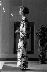 Cathy_Gallagher_Versace_Resort_1984_024.jpg
