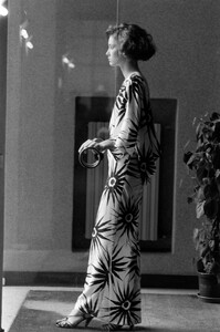 Cathy_Gallagher_Versace_Resort_1984_025.jpg