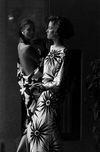 Cathy_Gallagher_Versace_Resort_1984_038.jpg