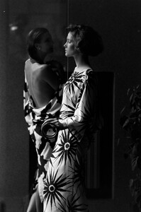 Cathy_Gallagher_Versace_Resort_1984_039.jpg