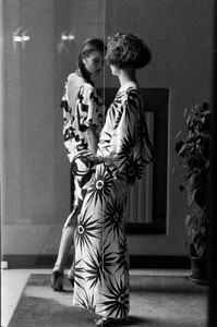 Cathy_Gallagher_Versace_Resort_1984_044.jpg