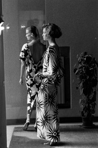 Cathy_Gallagher_Versace_Resort_1984_047.jpg