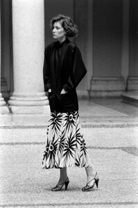 Cathy_Gallagher_Versace_Resort_1984_052.jpg