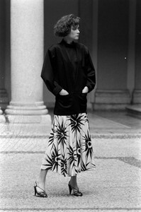 Cathy_Gallagher_Versace_Resort_1984_053.jpg