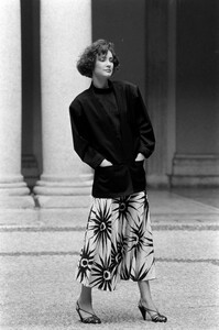 Cathy_Gallagher_Versace_Resort_1984_057.jpg