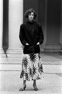 Cathy_Gallagher_Versace_Resort_1984_059.jpg