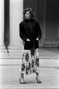 Cathy_Gallagher_Versace_Resort_1984_066.jpg