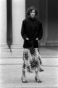 Cathy_Gallagher_Versace_Resort_1984_070.jpg