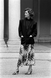 Cathy_Gallagher_Versace_Resort_1984_074.jpg
