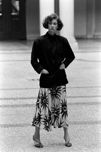 Cathy_Gallagher_Versace_Resort_1984_083.jpg