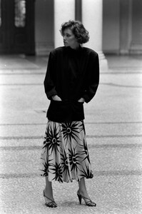 Cathy_Gallagher_Versace_Resort_1984_085.jpg