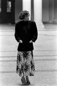 Cathy_Gallagher_Versace_Resort_1984_088.jpg
