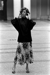 Cathy_Gallagher_Versace_Resort_1984_093.jpg