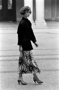 Cathy_Gallagher_Versace_Resort_1984_099.jpg