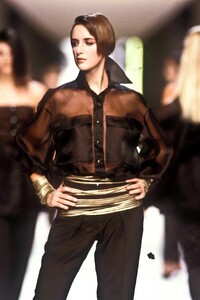 Charlotte_Flossaut-Pelle_Claude_Montana_SS1990_04.jpg