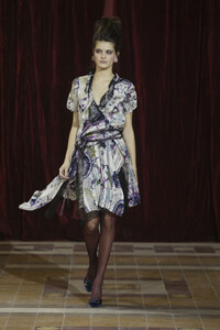 ChristianLacroix2004WomenFW44.thumb.jpg.795606c42cb7aa5e9f506102dee27045.jpg