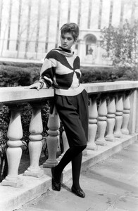 Cindy_Crawford_Perry_Ellis_FW1986_037.jpg