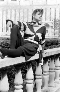 Cindy_Crawford_Perry_Ellis_FW1986_041.jpg