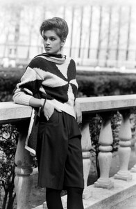 Cindy_Crawford_Perry_Ellis_FW1986_042.jpg