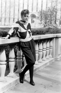 Cindy_Crawford_Perry_Ellis_FW1986_043.jpg