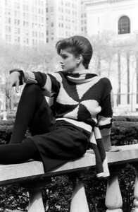 Cindy_Crawford_Perry_Ellis_FW1986_046.jpg