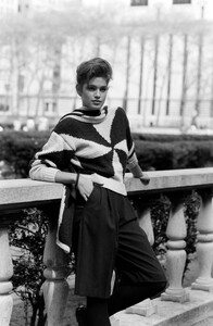 Cindy_Crawford_Perry_Ellis_FW1986_055.jpg