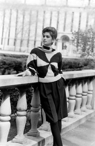 Cindy_Crawford_Perry_Ellis_FW1986_066.jpg