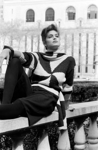 Cindy_Crawford_Perry_Ellis_FW1986_072.jpg