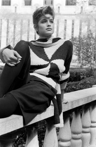 Cindy_Crawford_Perry_Ellis_FW1986_079.jpg