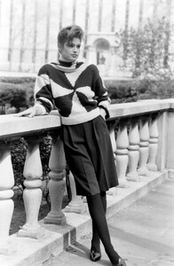 Cindy_Crawford_Perry_Ellis_FW1986_091.jpg