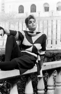 Cindy_Crawford_Perry_Ellis_FW1986_093.jpg