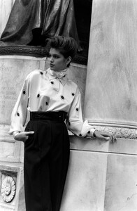 Cindy_Crawford_Perry_Ellis_FW1986_136.jpg