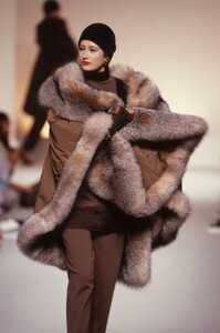 Cleo_Glyde_Nina_Ricci_FW1988_HC_01.jpg