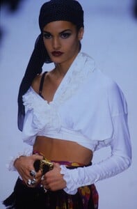 Complice1992WomenRTW69.thumb.jpg.6cfe8bd491ac000eb46713b1b27ea9a3.jpg