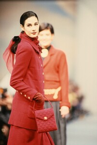 Deborah_Klein_Chanel_FW1989_02.jpg